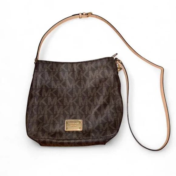 Michael Kors crossbody bag with adjustable strap - Picture 1 of 5